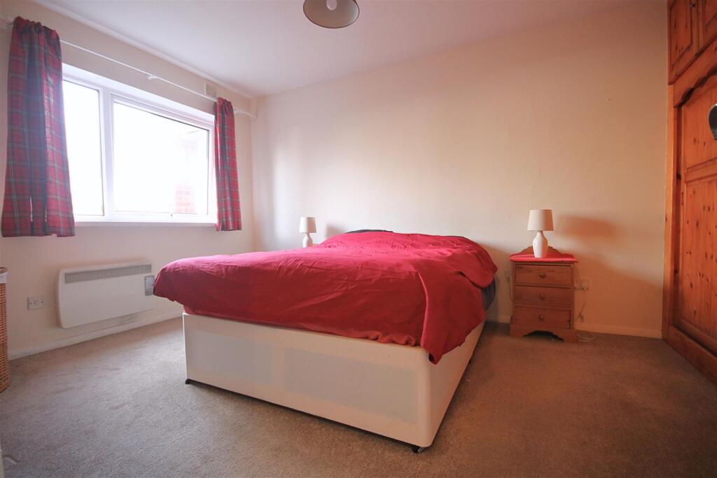 bed1.2 (6).jpg