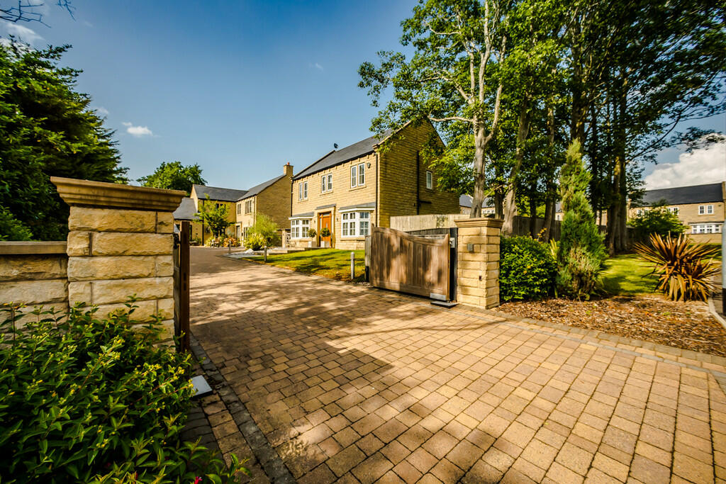 1SJVHalifax-22062...