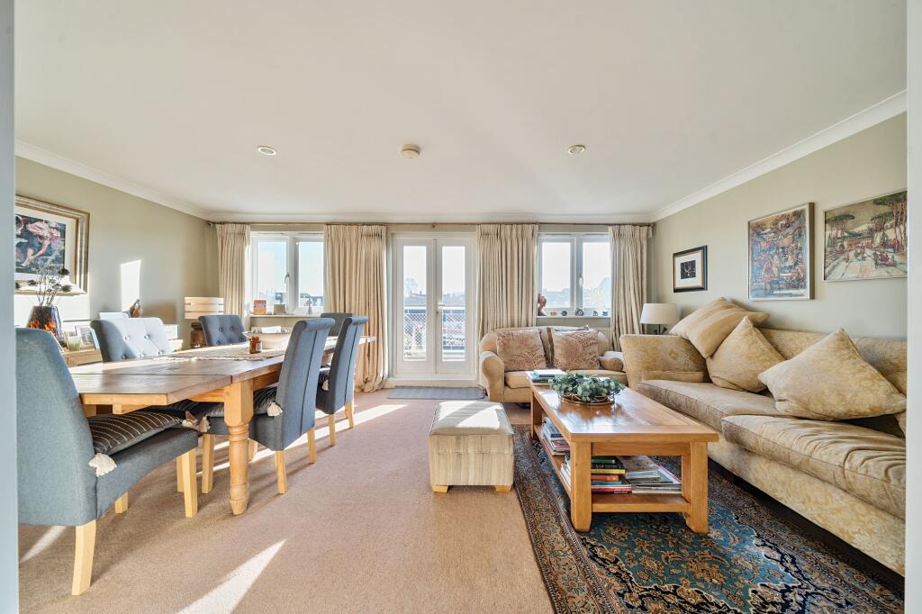 Living Room/Dining Room (1)