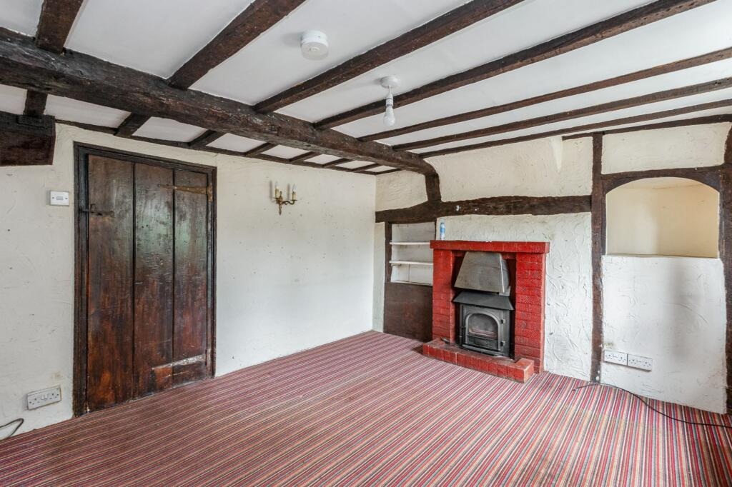9 South End Road, Milton Bryan, Milton Keynes  Bedfordshire MK17 9HS
