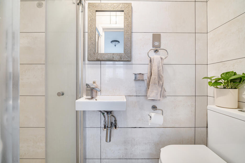 1318982-15-6866c6...