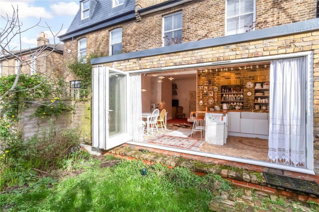 Rear Garden P2