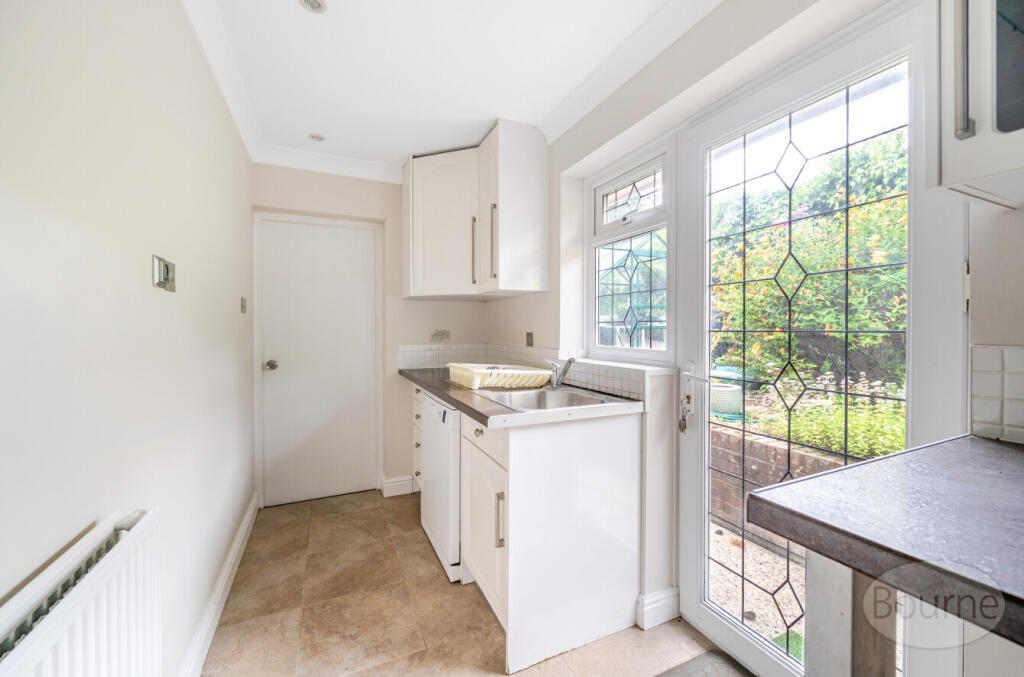 f7eeb304-9ce7-420...