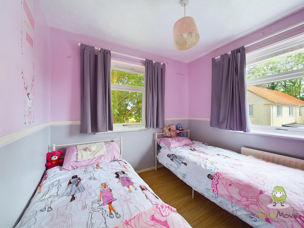 CAM01543G0-PR0092-STILL032