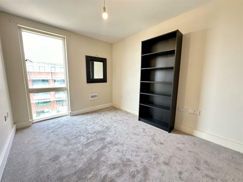 bedroom.jpg