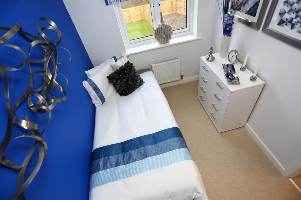 Second bedroom