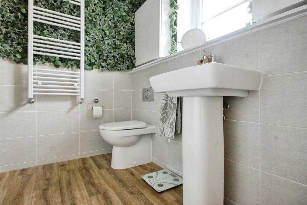 Ensuite