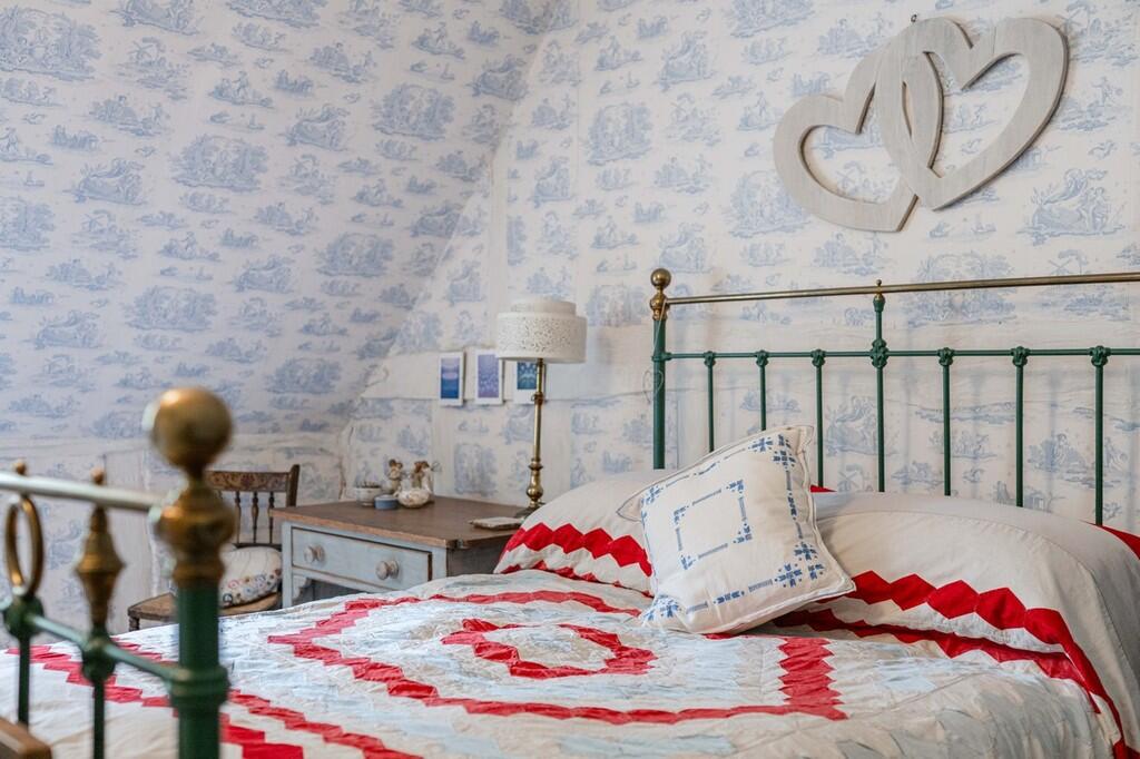 TheOldManor-Bed4 ...