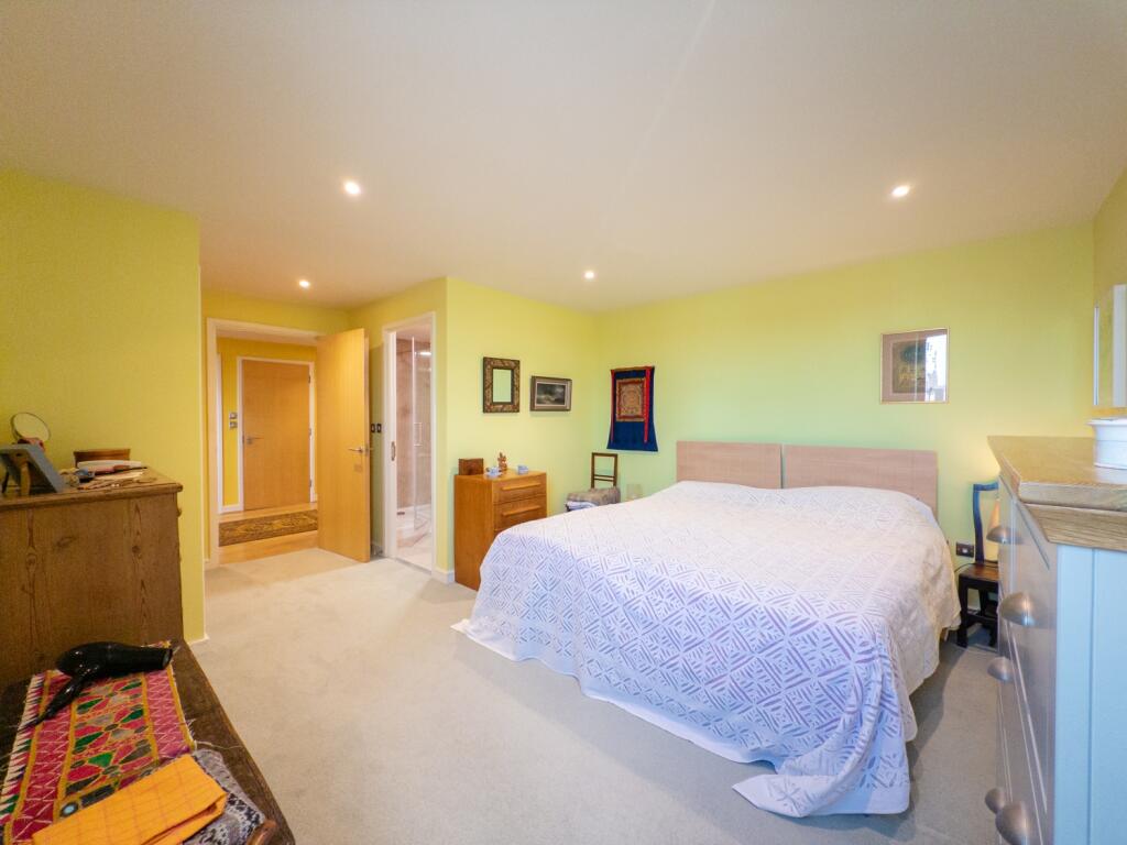 20251125123122 - 2025-11-25_10-26-22 - 508 Neptune