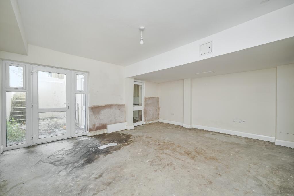 Basement Flat, 88 Lansdowne Place, Hove, BN3 1FH