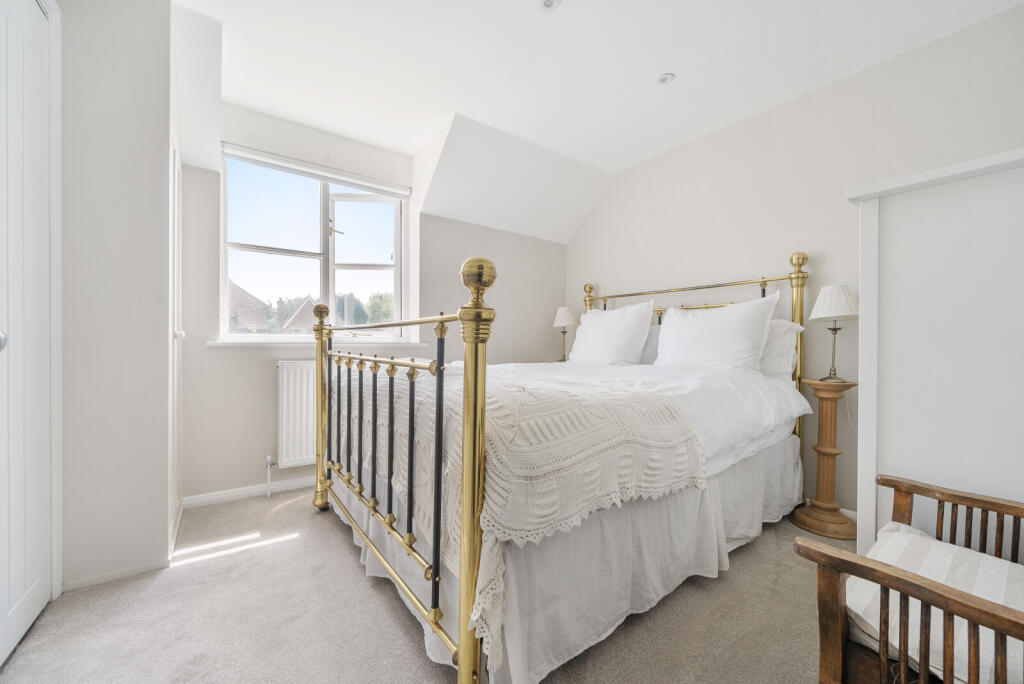 1299152-8-68385ab...