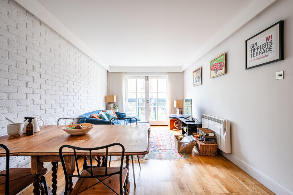 Baltic Place 40 -...