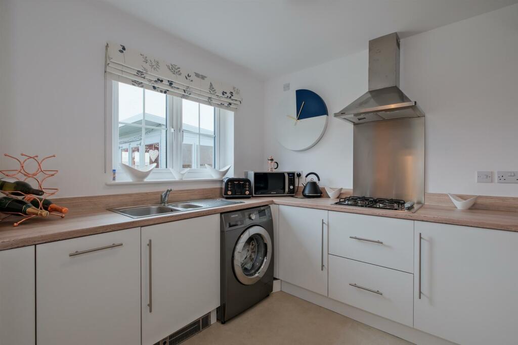 026-3 Burnhead Gardens Carluke ML8 4QL.jpg