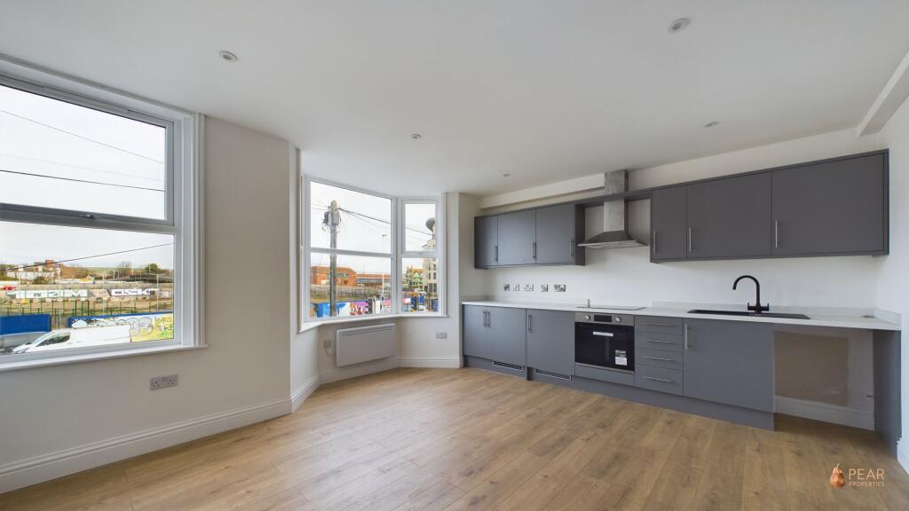 Living Room / Kitchen
