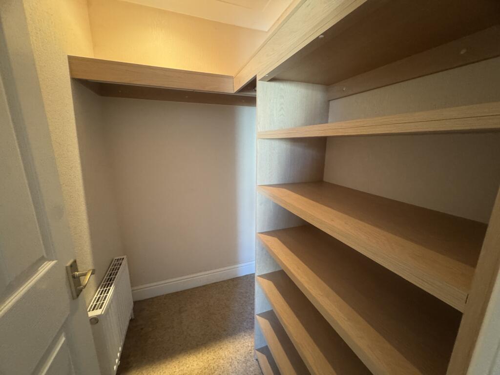 Walk in wardrobe