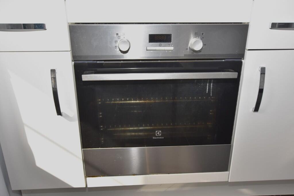 Oven