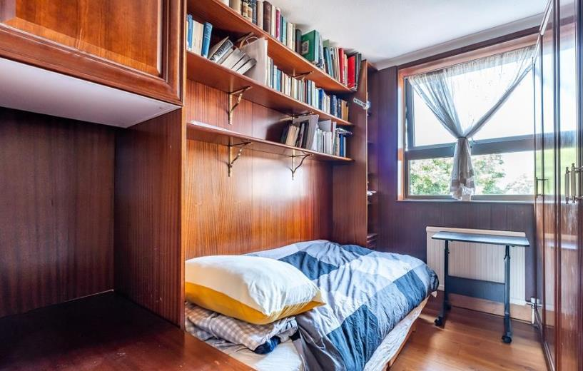 8 farnham house 5 03.10.png