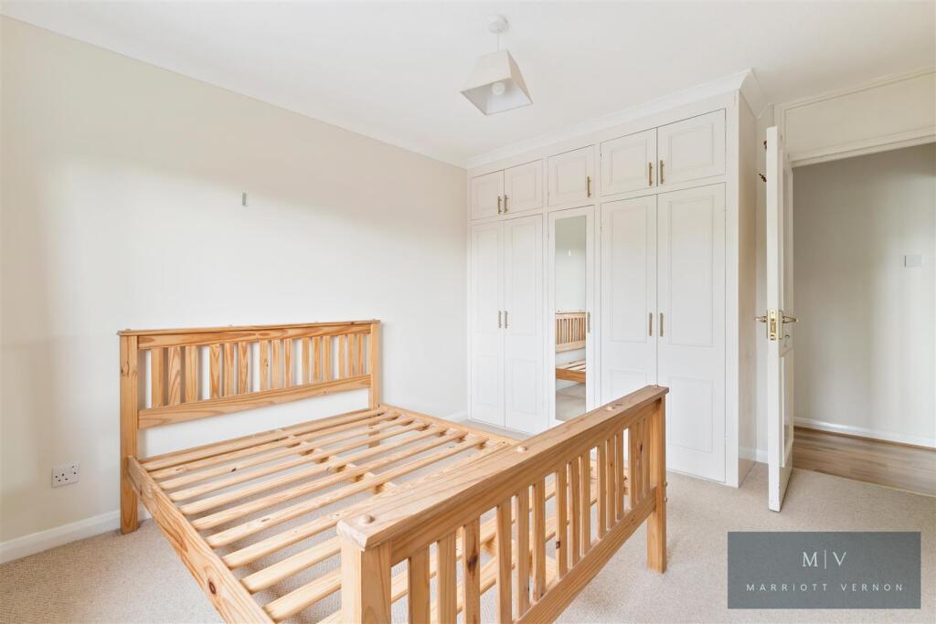 Flat 8 Wenderholme Court MV-3.jpg