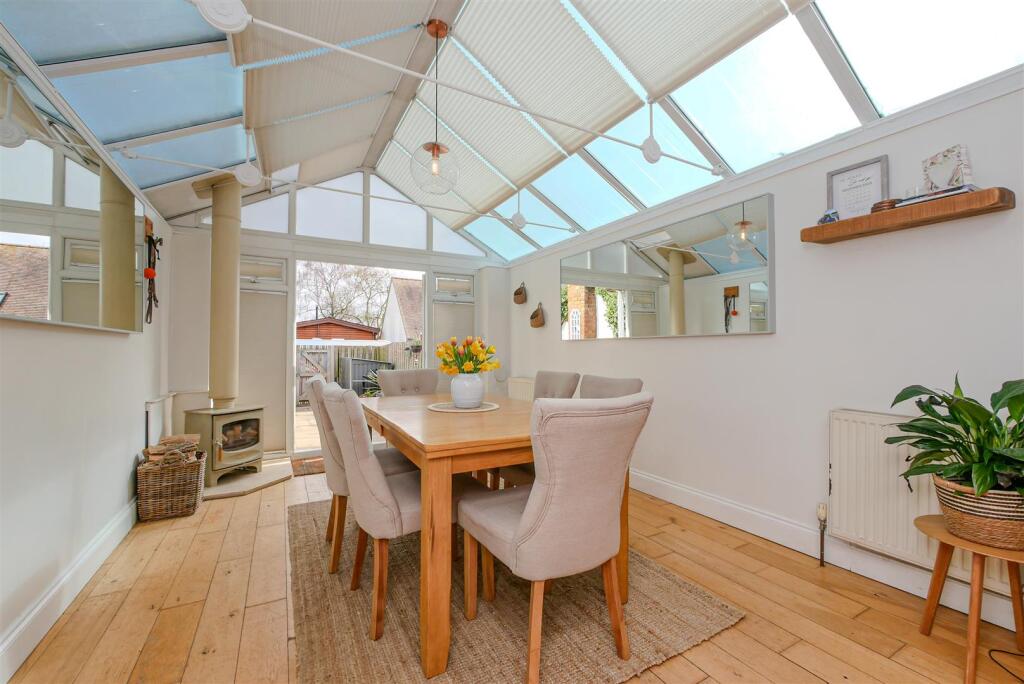 Dining/Garden Room