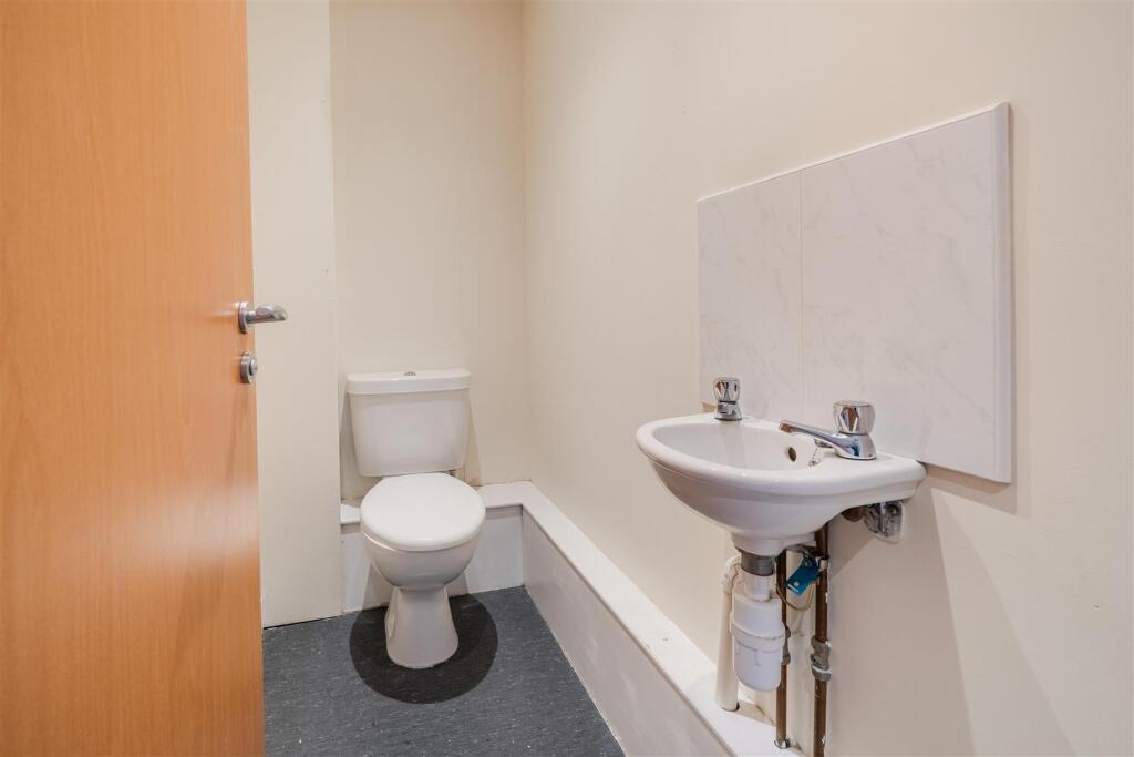 WC.jpg