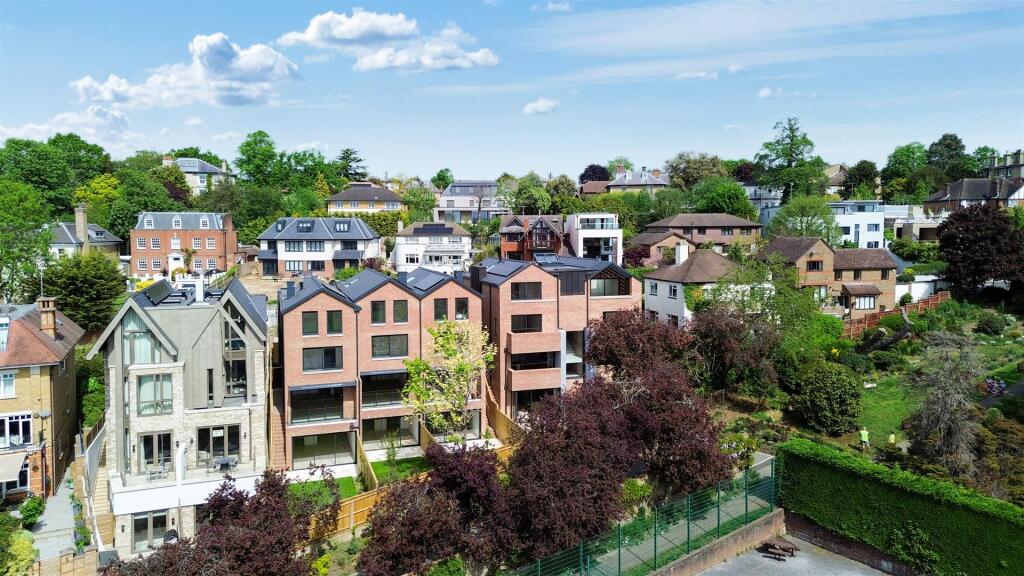 COTTENHAM PARK ROAD, 37, 2 DRONE (8).jpg