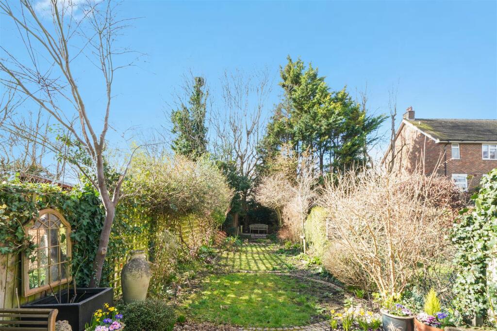 Whitehall Park Road - OQoWsyXdehvQ3etpgEQA.jpg