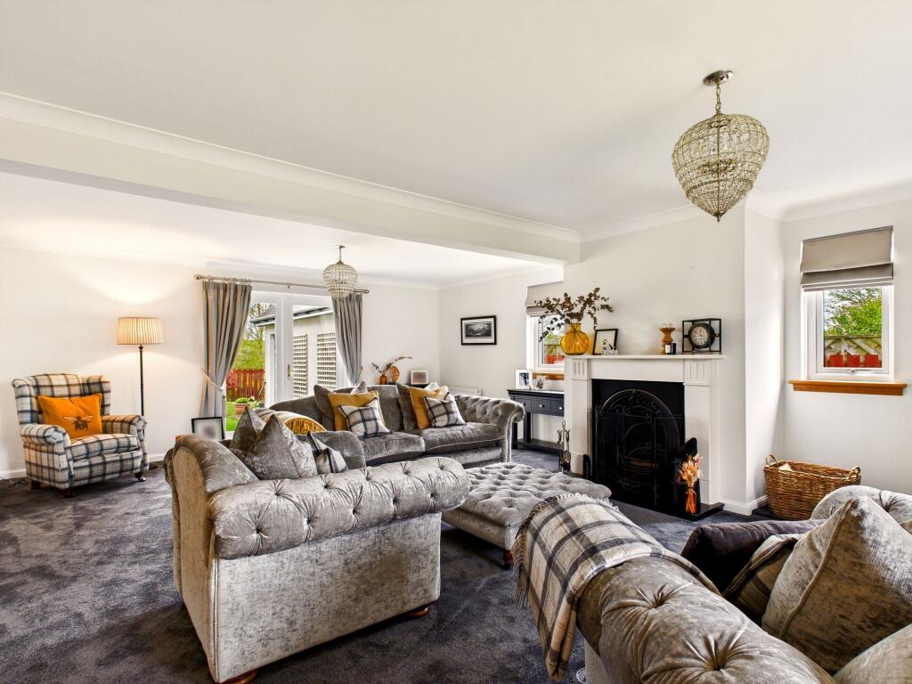 Formal Lounge