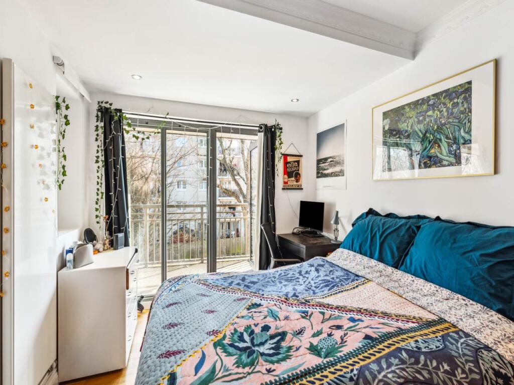 Flat 4 35 Woodseer S