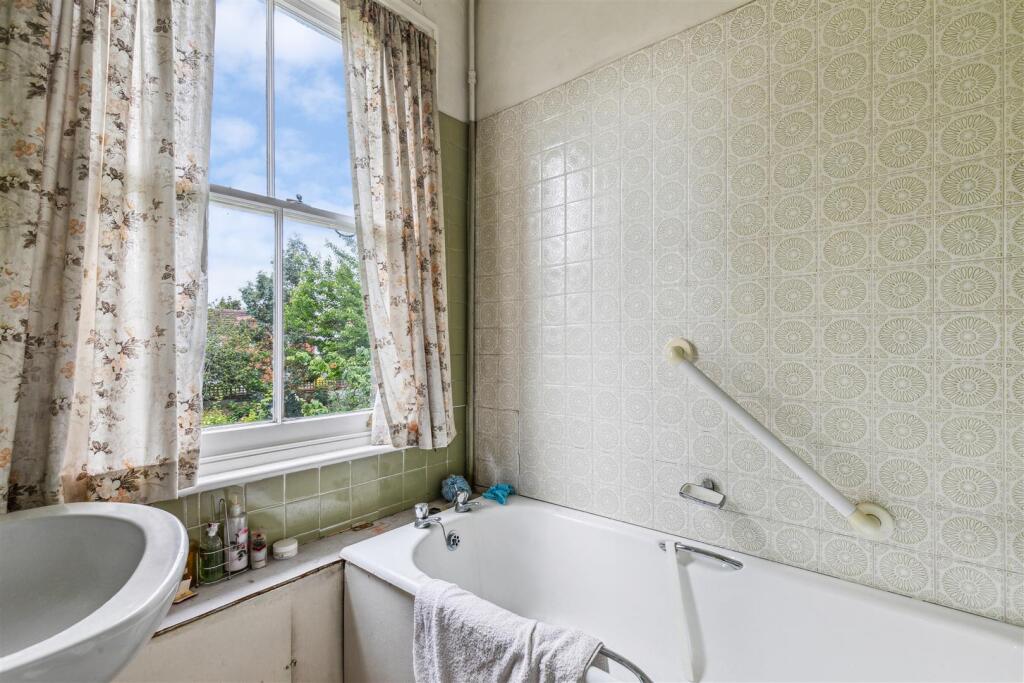 Prebend Gardens, W6 - FOR SALE