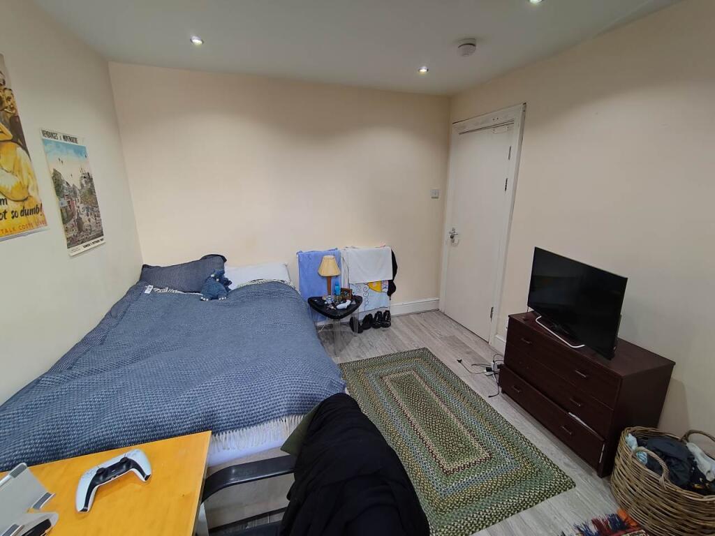 First floor middle b