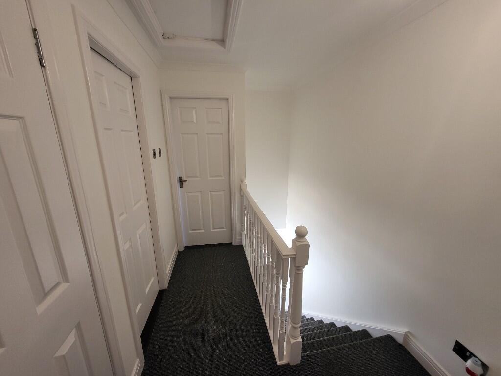 Upper landing