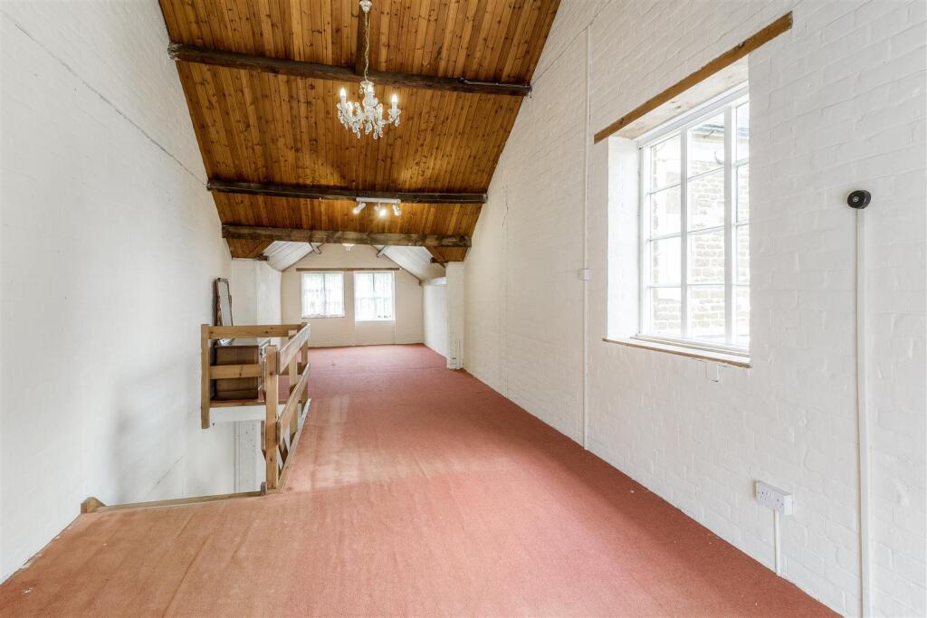 Former Shop (first floor)