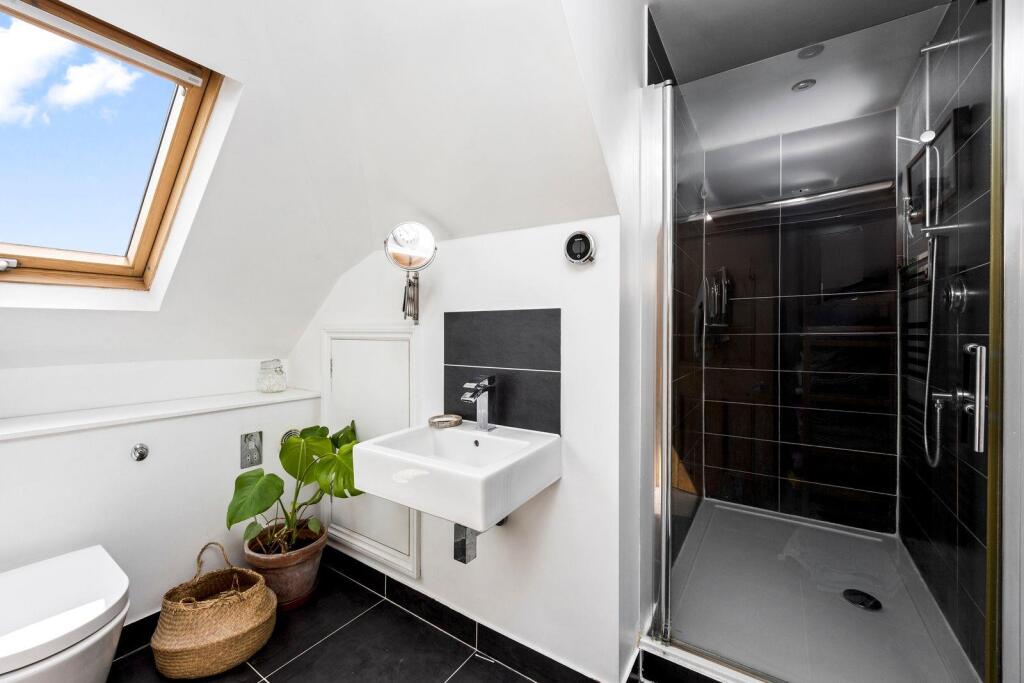 Hangleton Road 6 EN SUITE.jpeg