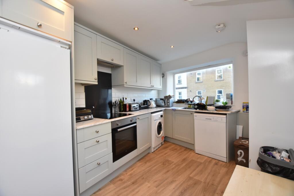 Kitchen 1