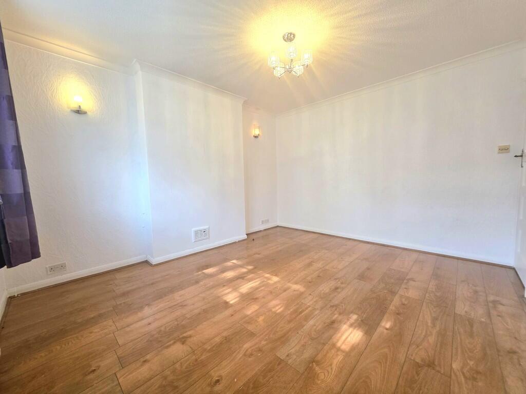 IMG-20250906-WA00...