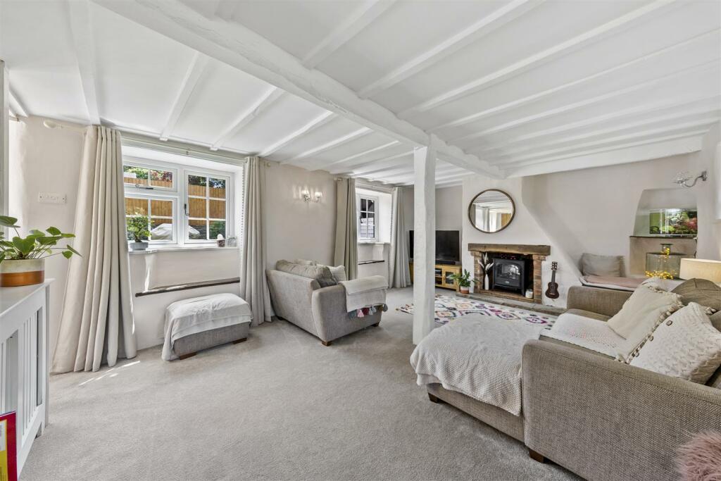 BumbleCottageWeb19.jpg