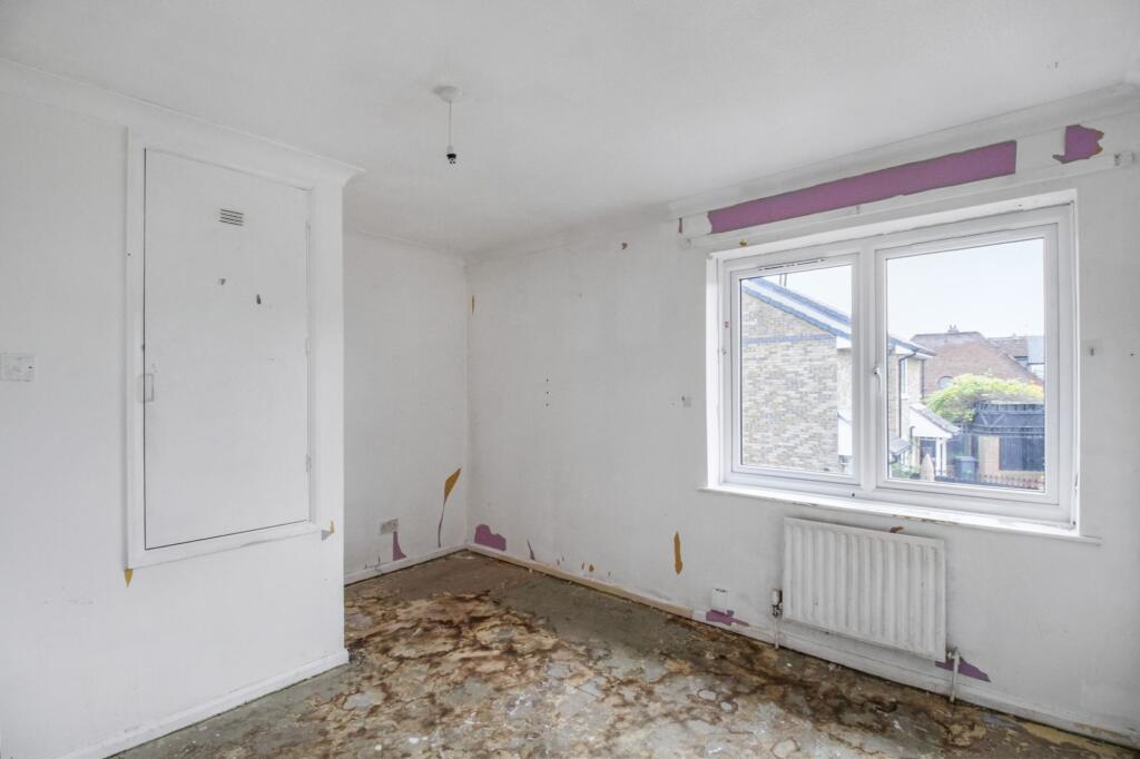 21 Omnibus Way, Walthamstow, London E17 4QE