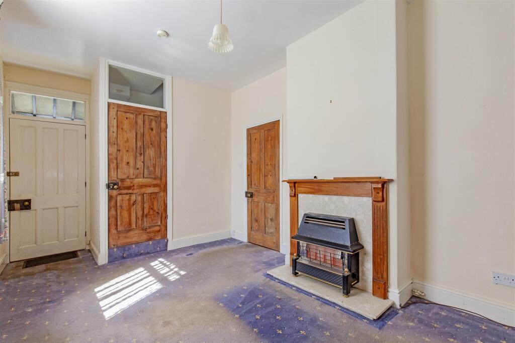 Reception Room-2.jpg