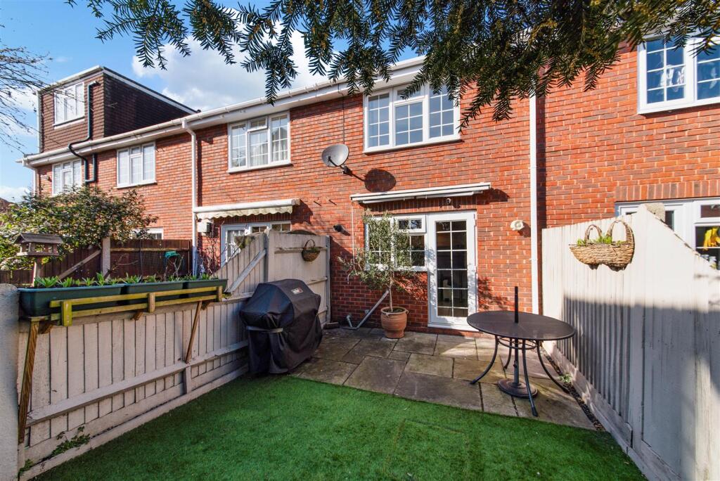 HAWTHORNE PLACE,  (6).jpg