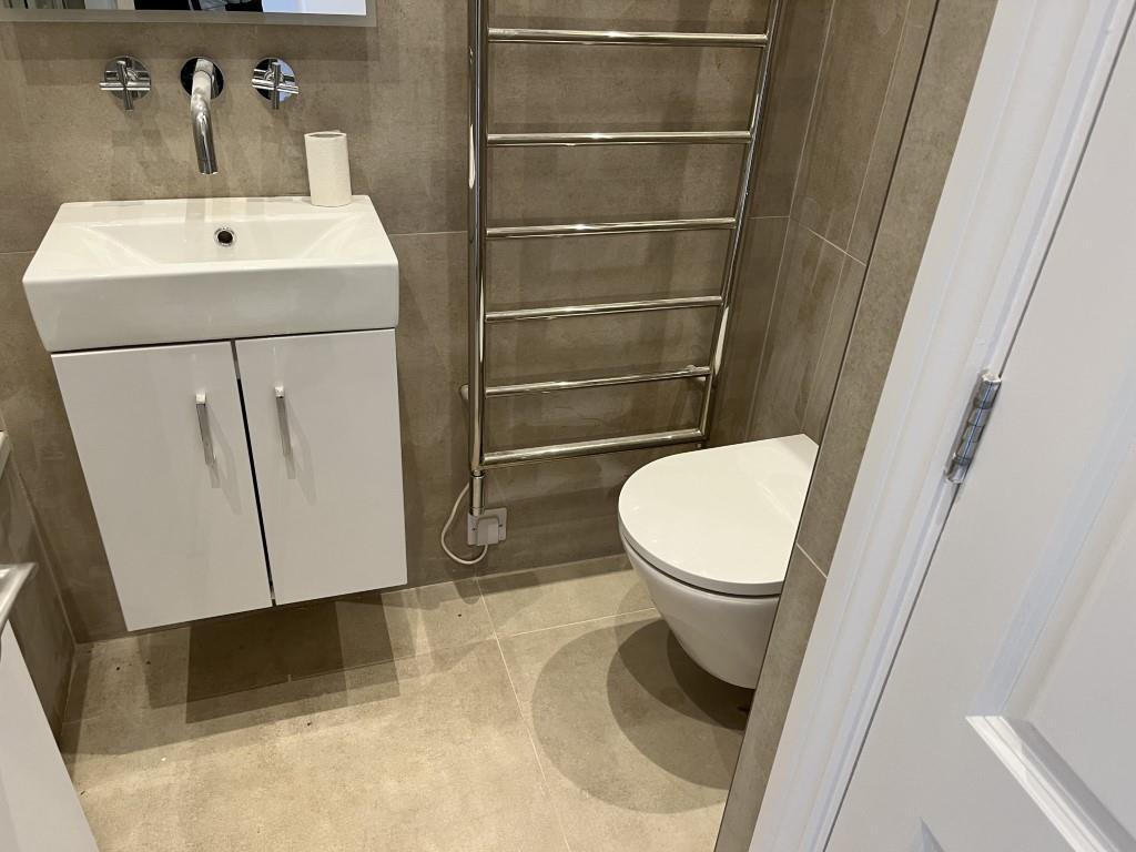 Flat 1 brooklands bathroom