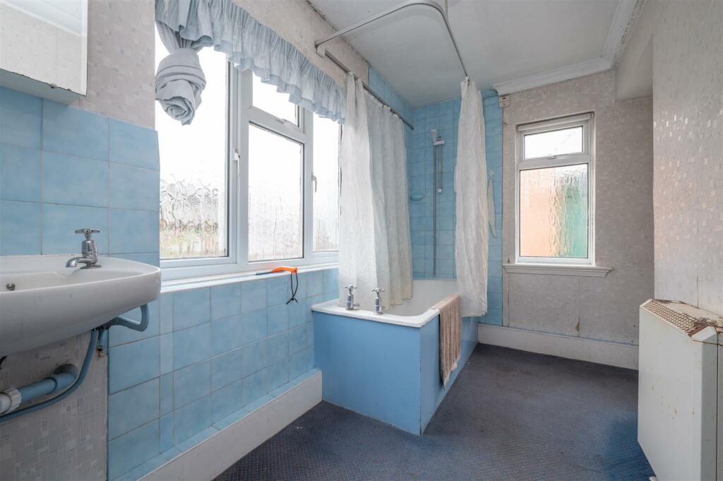 Main Bathroom