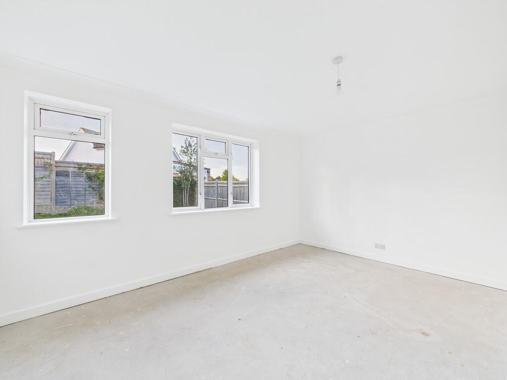 CAM04018G0-PR0379...