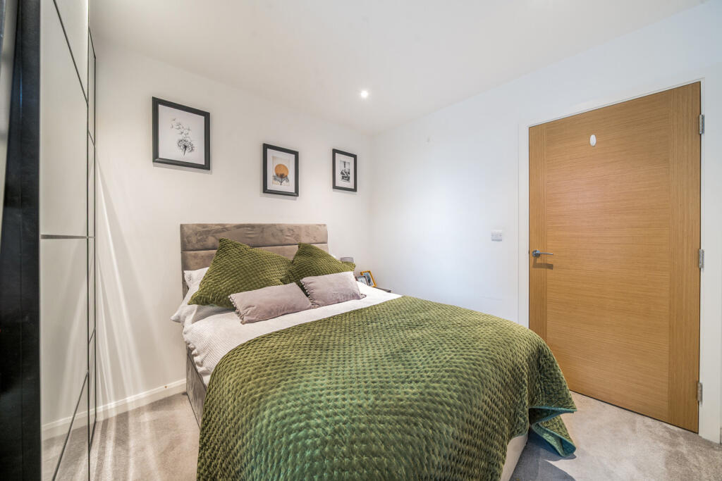 1374217-21-69087a...