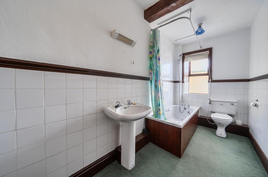 Family Bathoom 