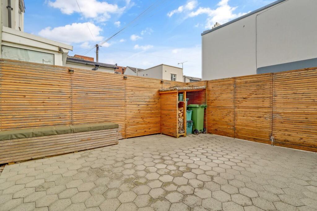 Garden b.jpg
