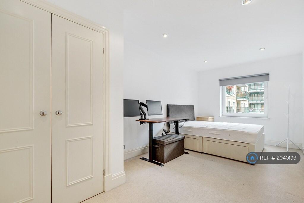 Ensuite Bedroom