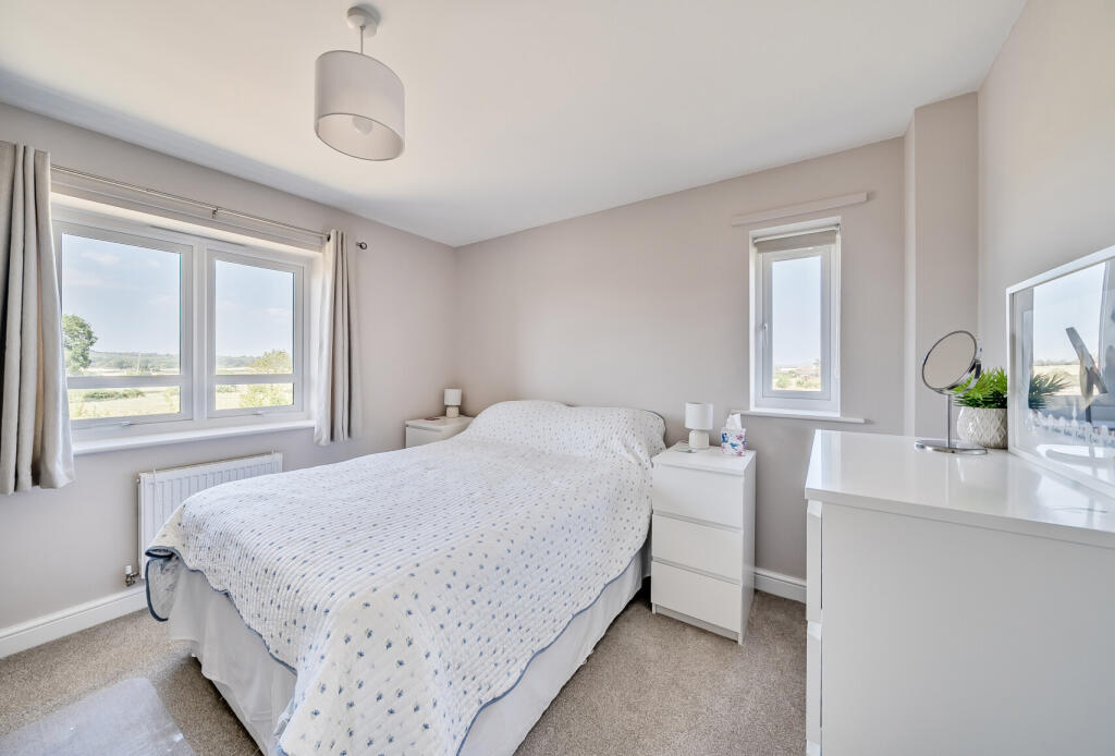 1330208-7-68839f5...