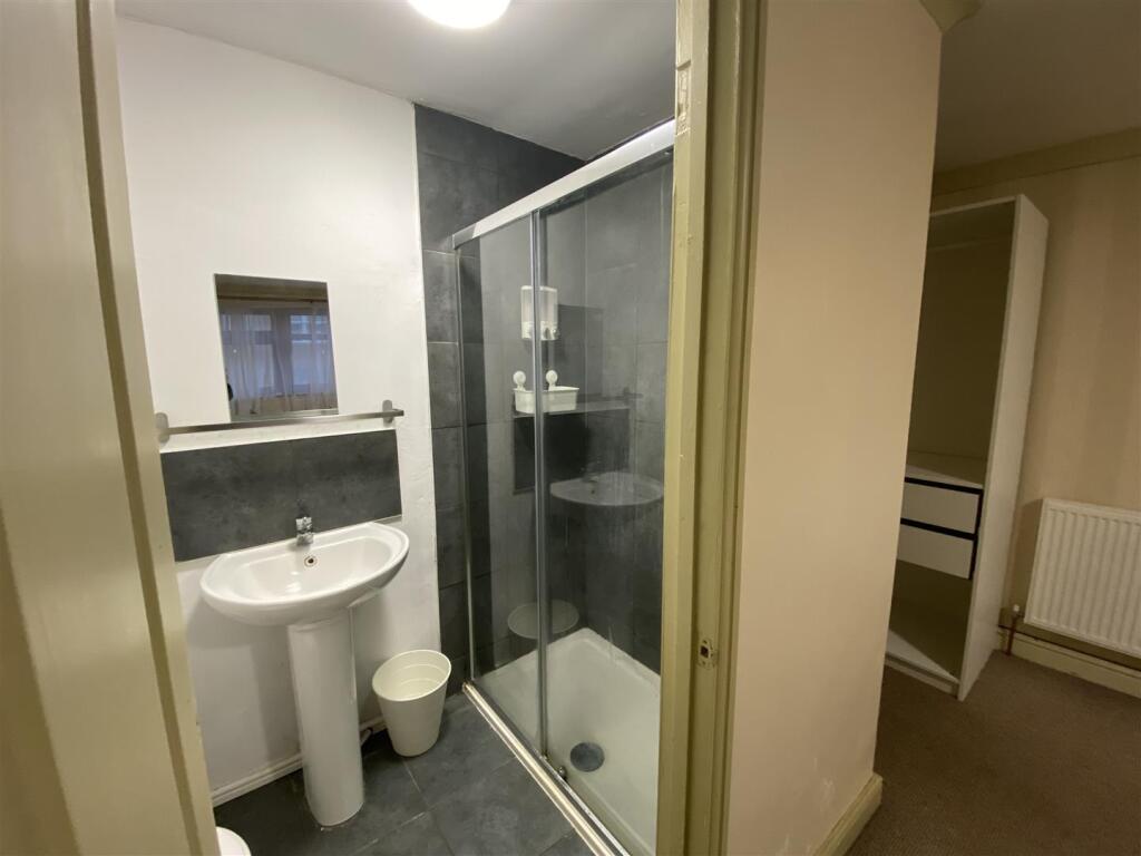 room 1 64 pic 2.jpg