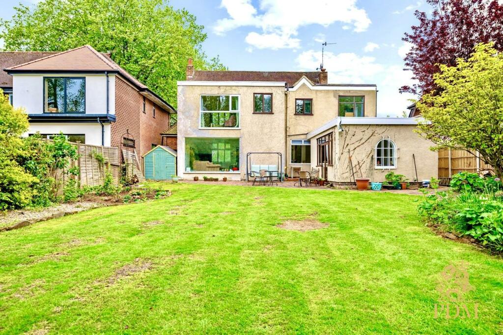 2 Parkside Wollaton NG8 2NN