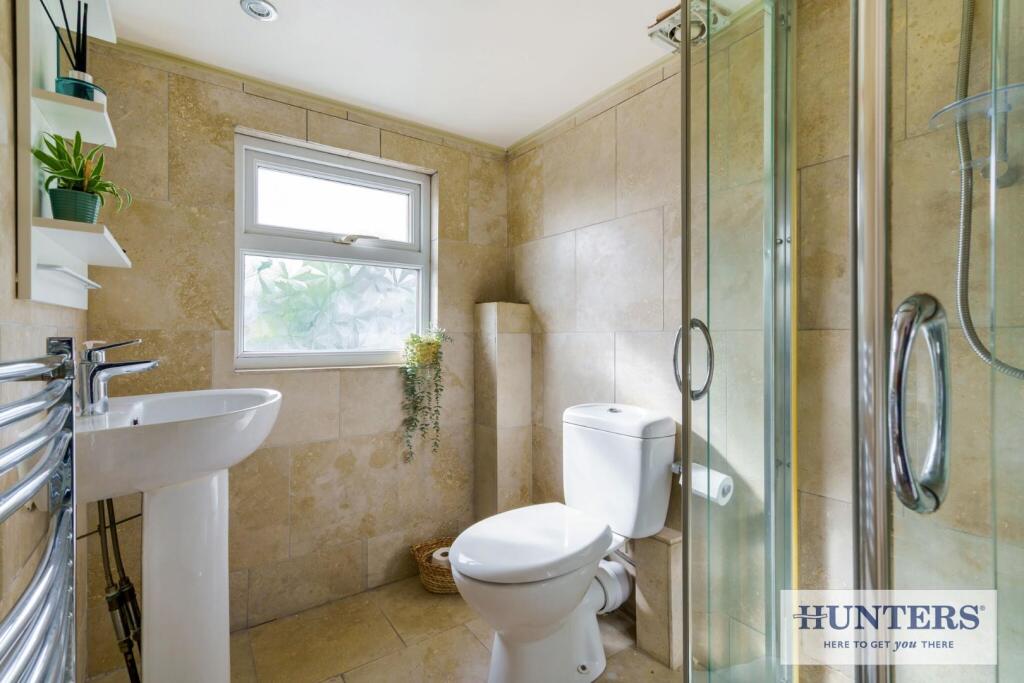 92167_61 Town Street Guiseley (27) - Copy_low.jpg